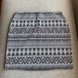 Skirt - Geometric Pattern